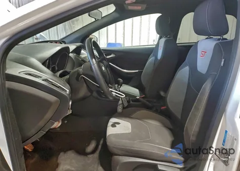 2018 Ford Focus St z USA, uszkodzony, nr VIN 1FADP3L90JL233987